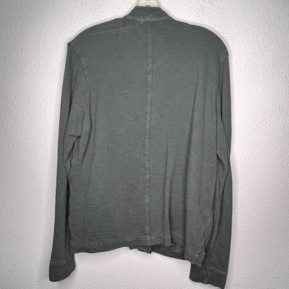 Joe's Jacket - Picture 3 of 7